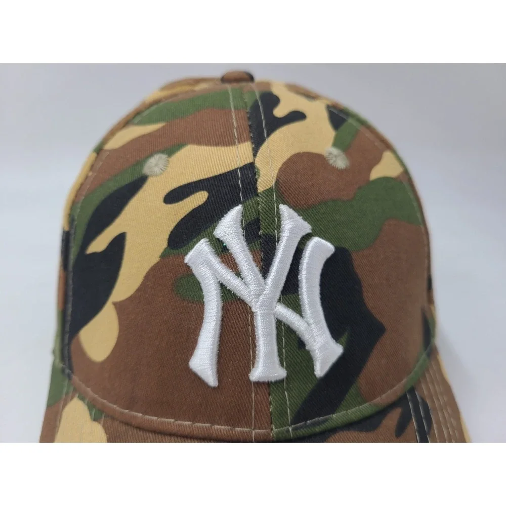 New York Yankees Camo Budweiser Adjustable Hat Cap SGA MLB Baseball‎ Brown Green